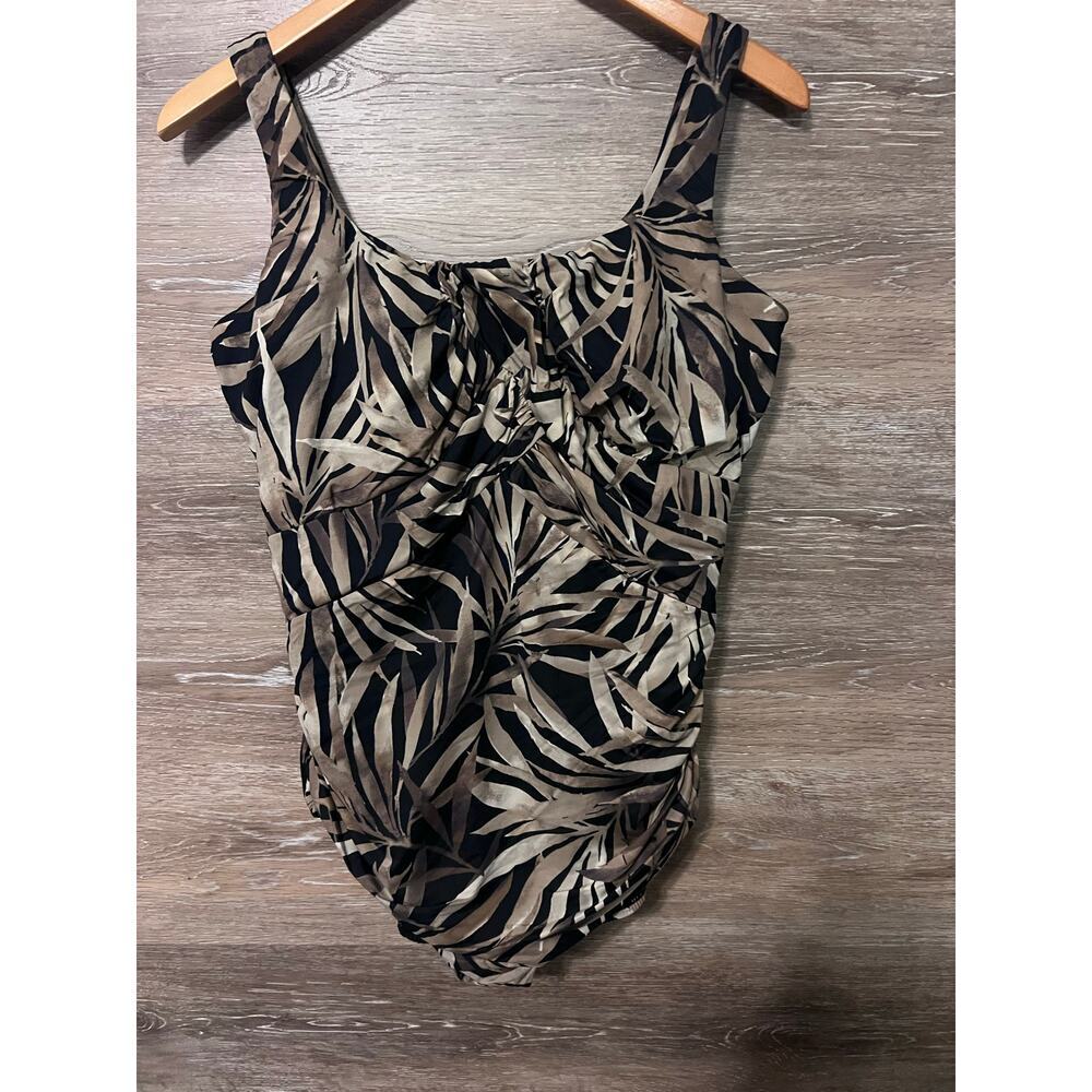 Land’s End 16w DD Swimsuit  one piece floral